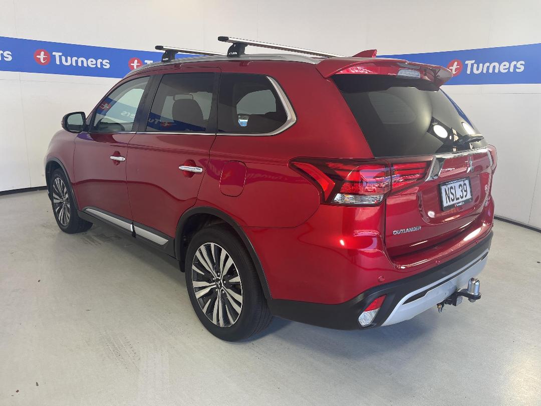 Photo '5' of Mitsubishi Outlander