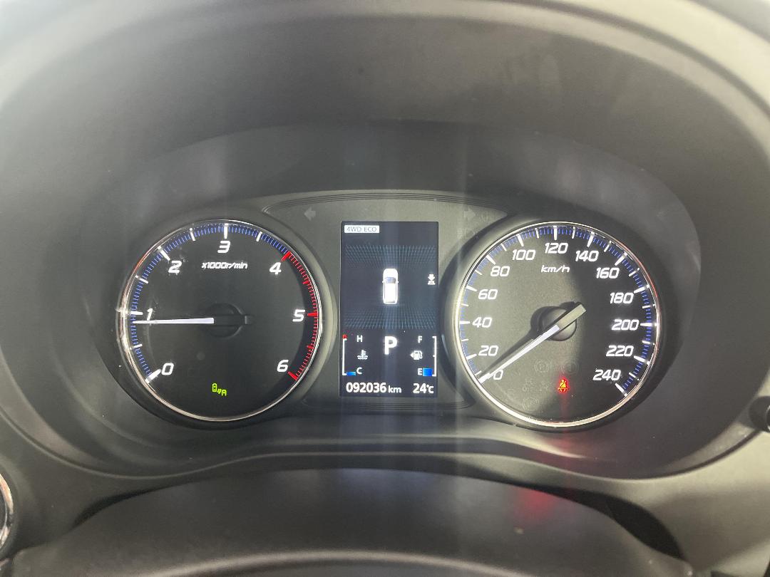 Photo '21' of Mitsubishi Outlander