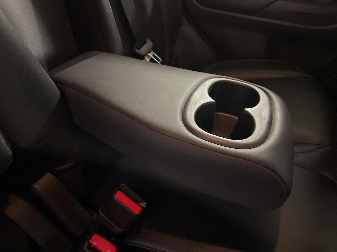 Photo '23' of Mitsubishi Outlander