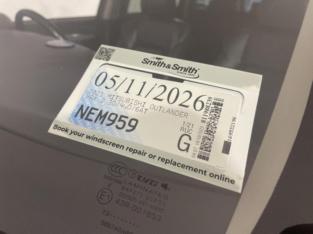 Photo '34' of Mitsubishi Outlander