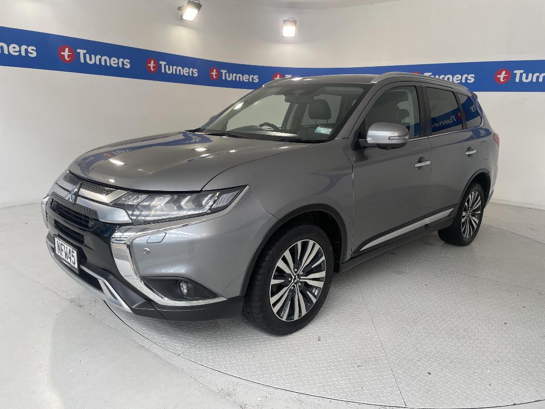 Photo '4' of Mitsubishi Outlander