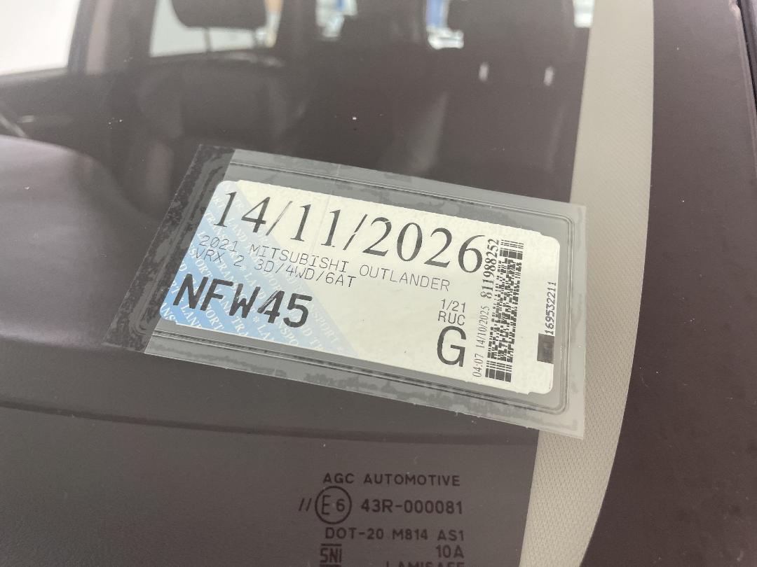 Photo '34' of Mitsubishi Outlander