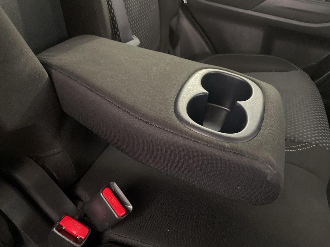 Photo '23' of Mitsubishi Outlander