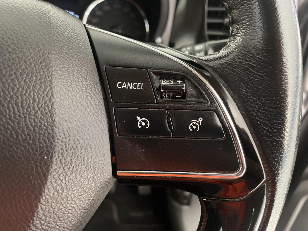 Photo '27' of Mitsubishi Outlander