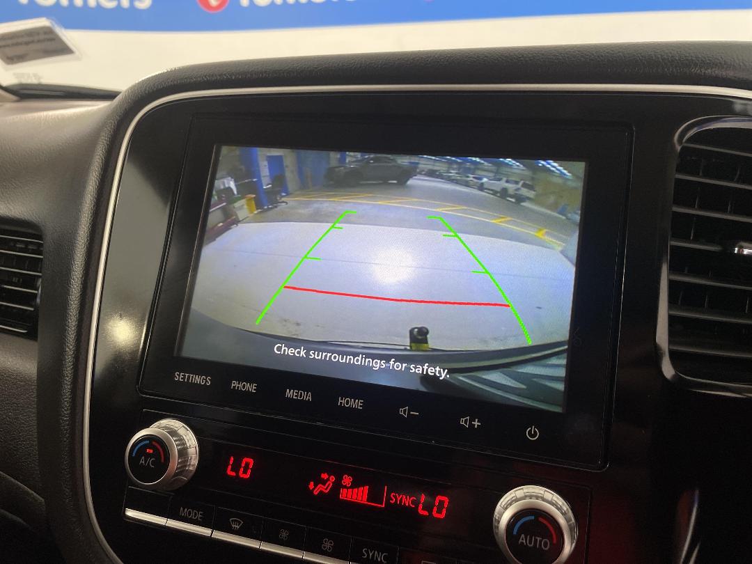 Photo '31' of Mitsubishi Outlander