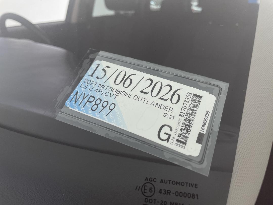 Photo '36' of Mitsubishi Outlander