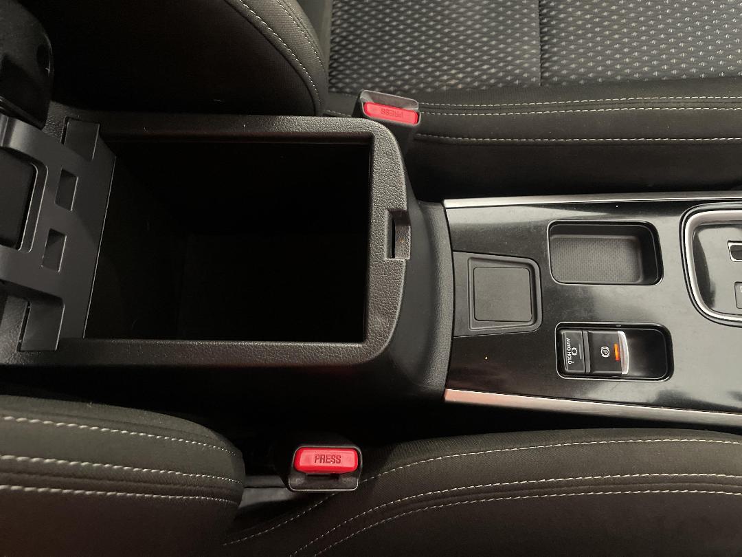 Photo '34' of Mitsubishi Outlander