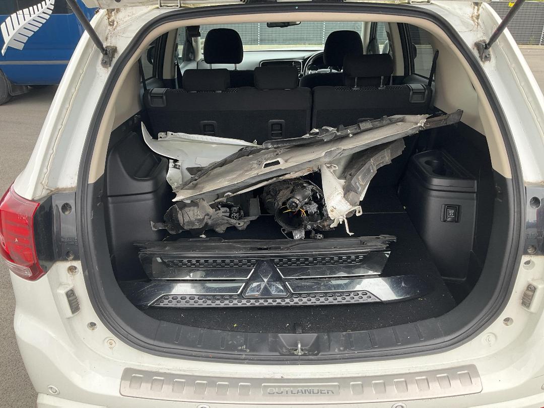 Photo '14' of Mitsubishi Outlander XLS Photo '14' of Mitsubishi Outlander XLS