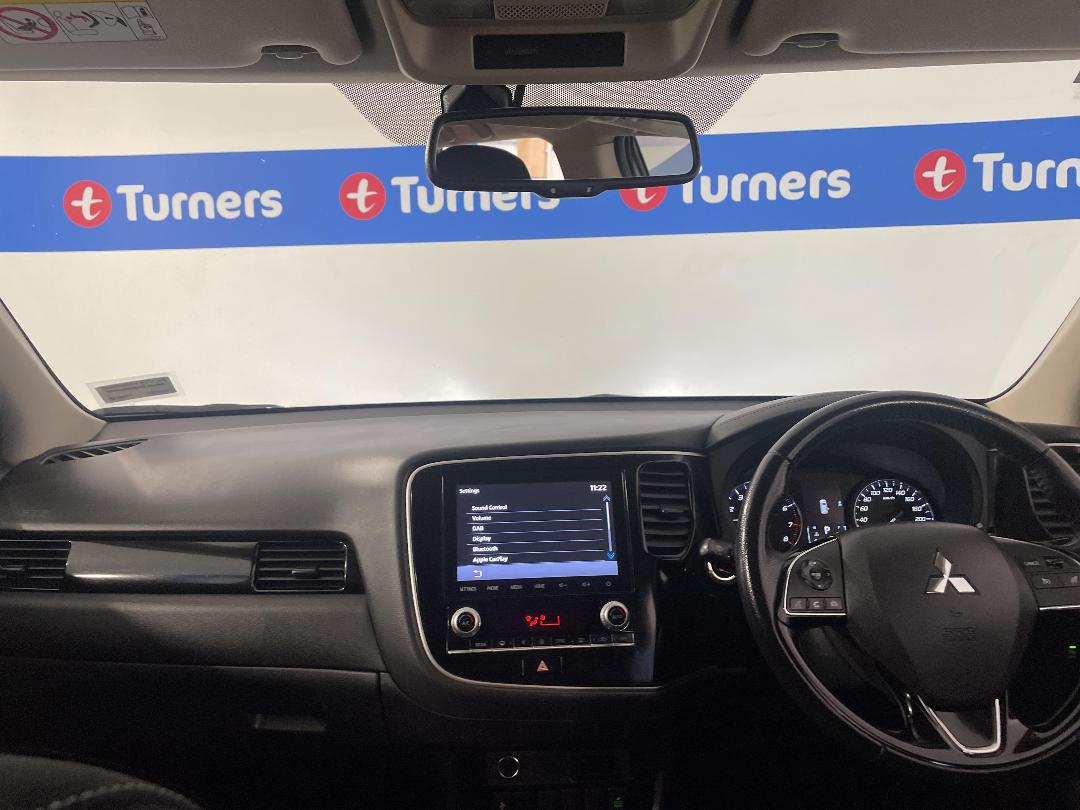 Photo '17' of Mitsubishi Outlander Photo '17' of Mitsubishi Outlander