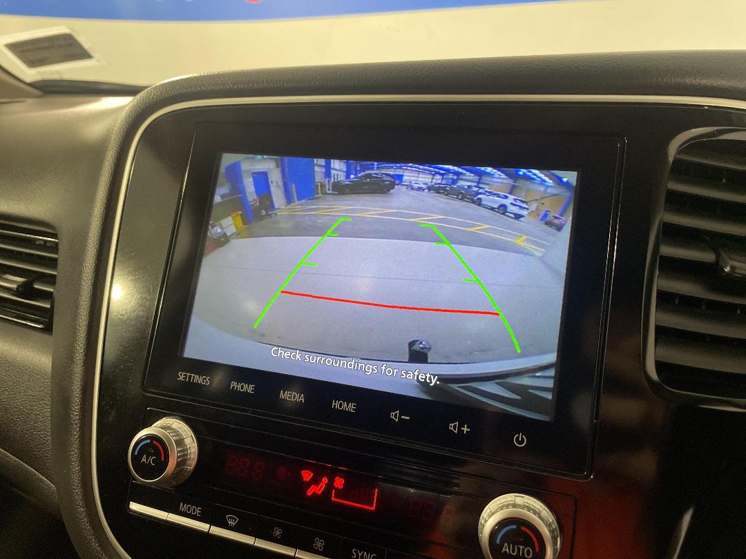 Photo '30' of Mitsubishi Outlander Photo '30' of Mitsubishi Outlander