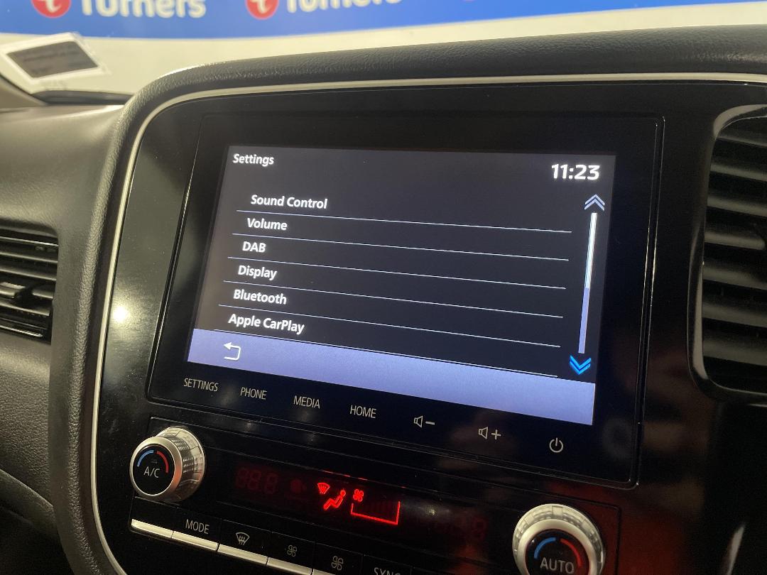 Photo '29' of Mitsubishi Outlander Photo '29' of Mitsubishi Outlander