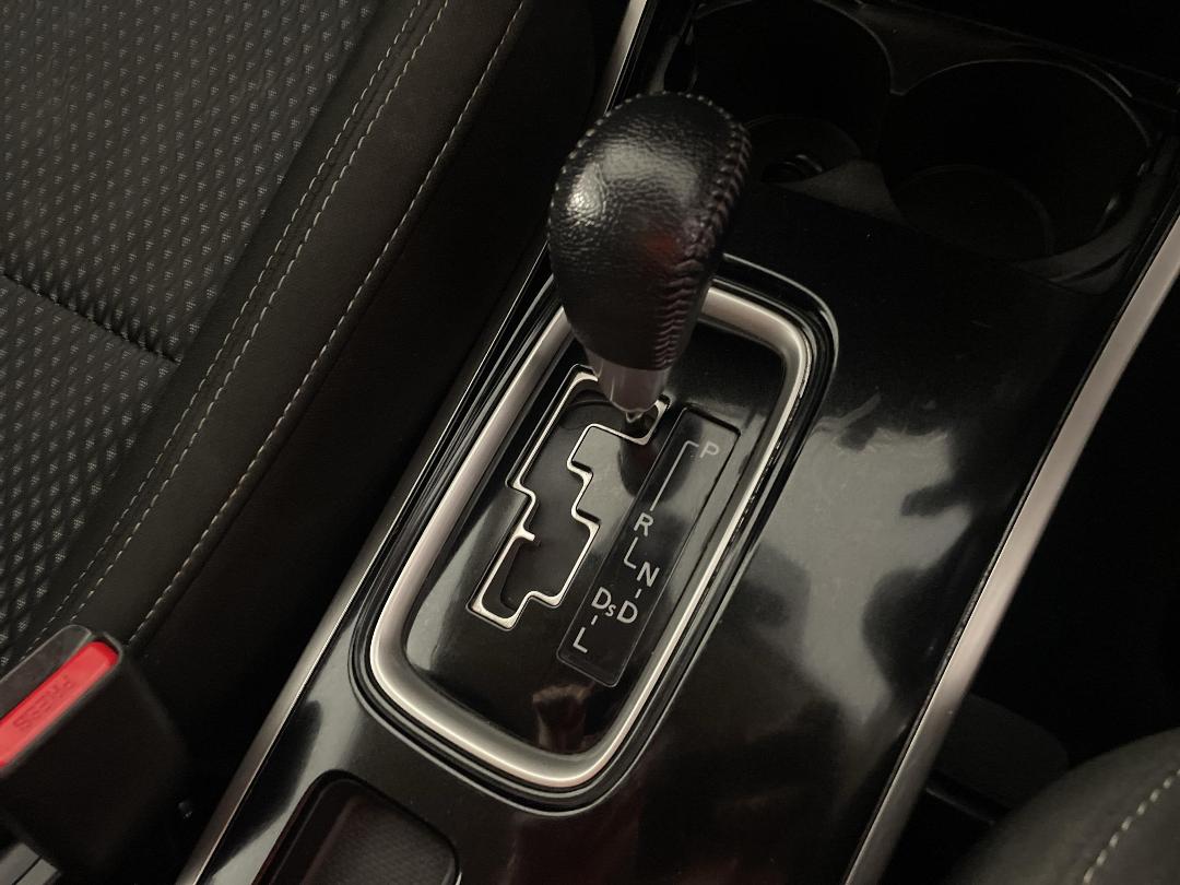 Photo '32' of Mitsubishi Outlander Photo '32' of Mitsubishi Outlander