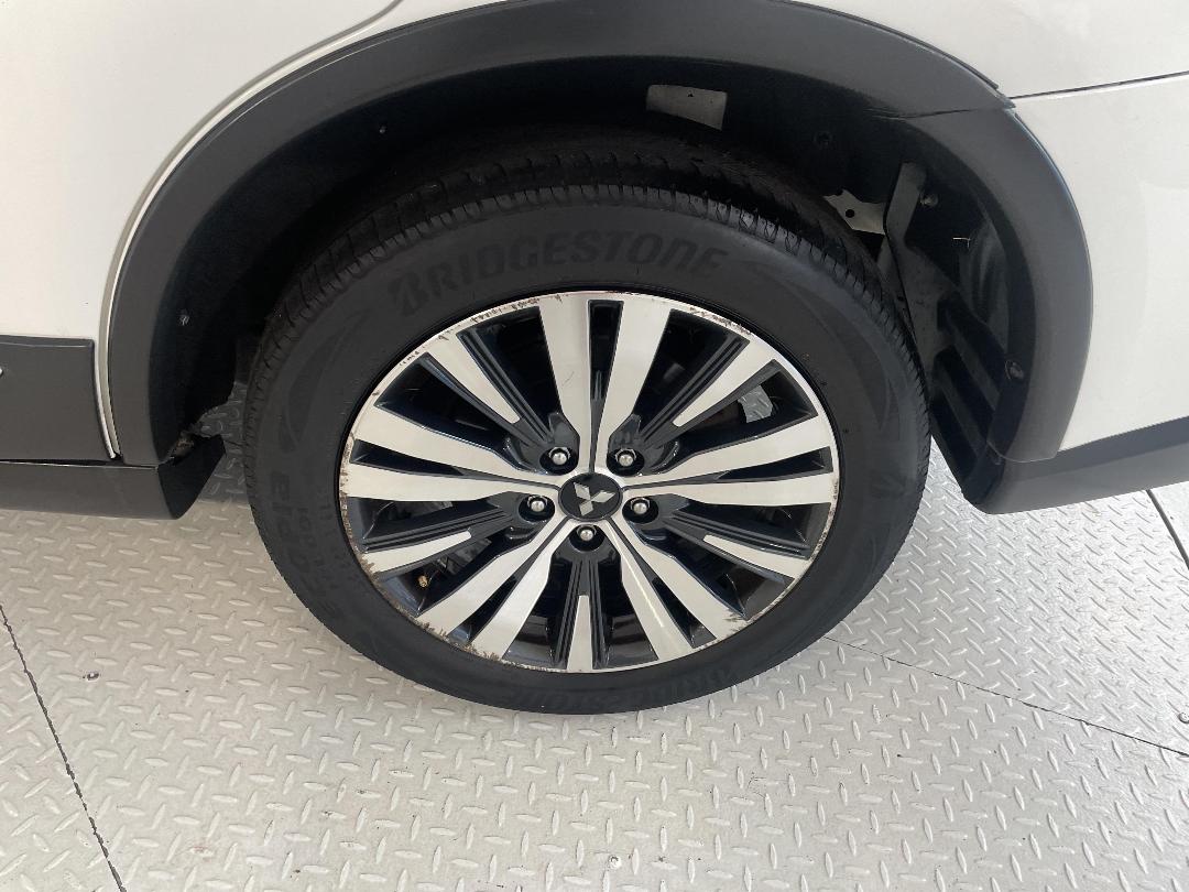 Photo '11' of Mitsubishi Outlander Photo '11' of Mitsubishi Outlander