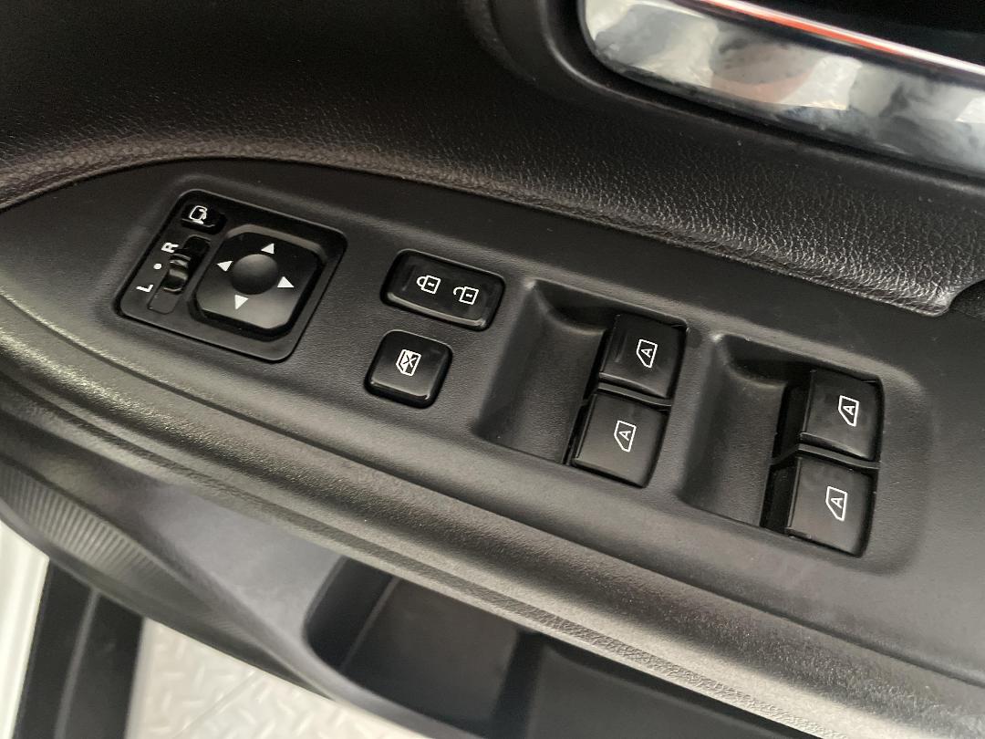 Photo '23' of Mitsubishi Outlander Photo '23' of Mitsubishi Outlander