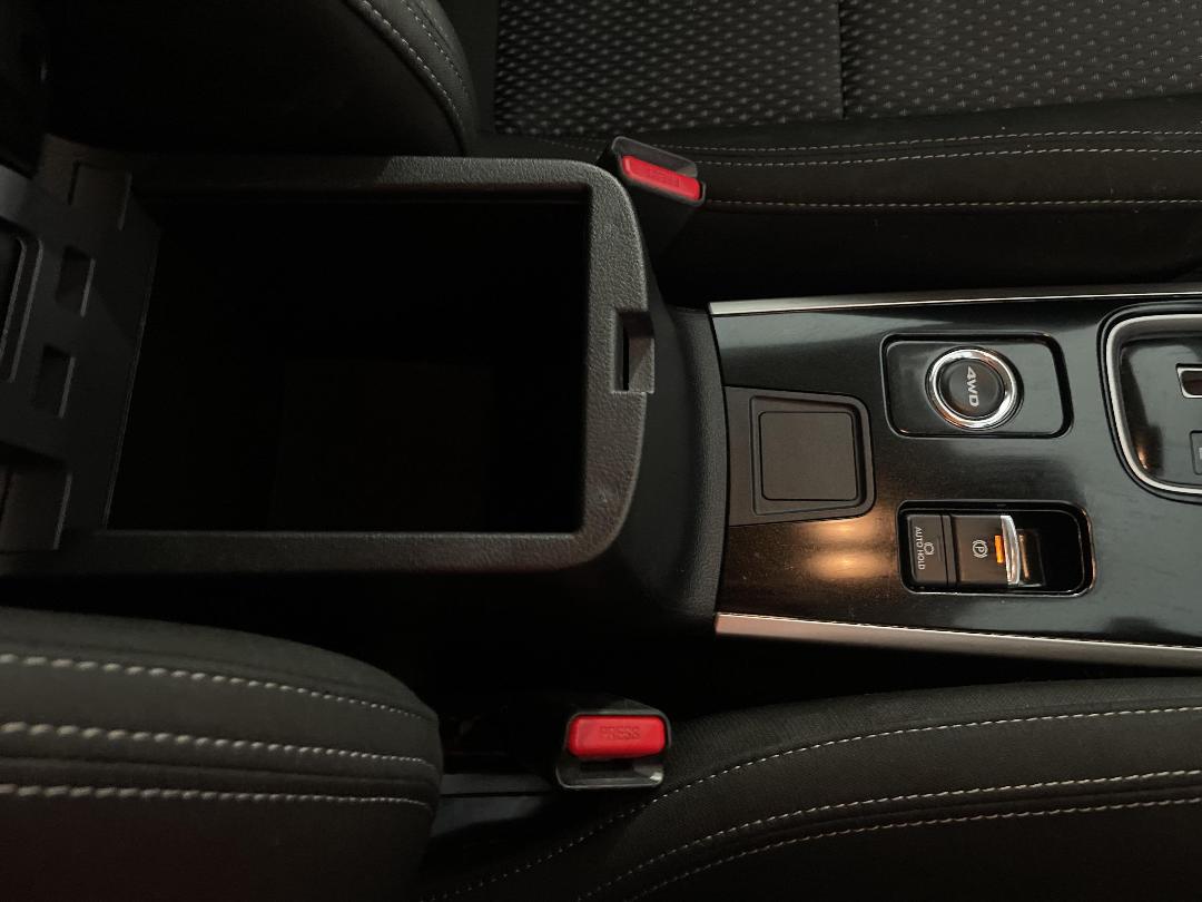 Photo '32' of Mitsubishi Outlander Photo '32' of Mitsubishi Outlander