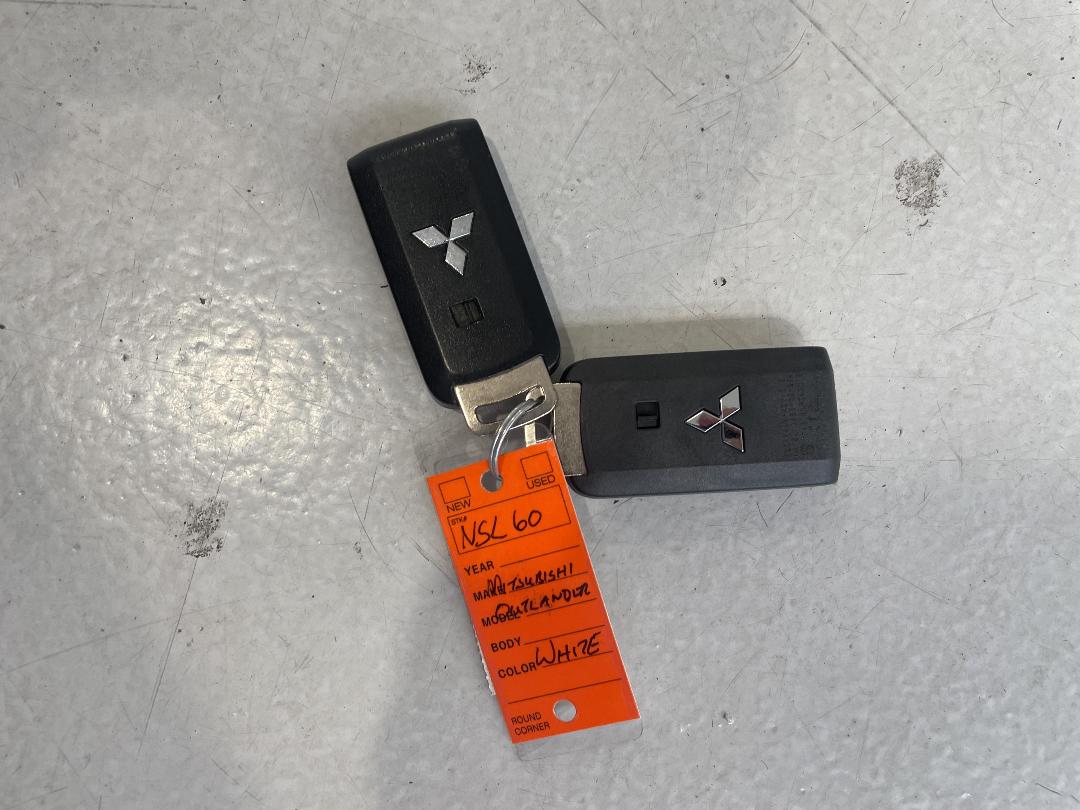 Photo '22' of Mitsubishi Outlander Photo '22' of Mitsubishi Outlander