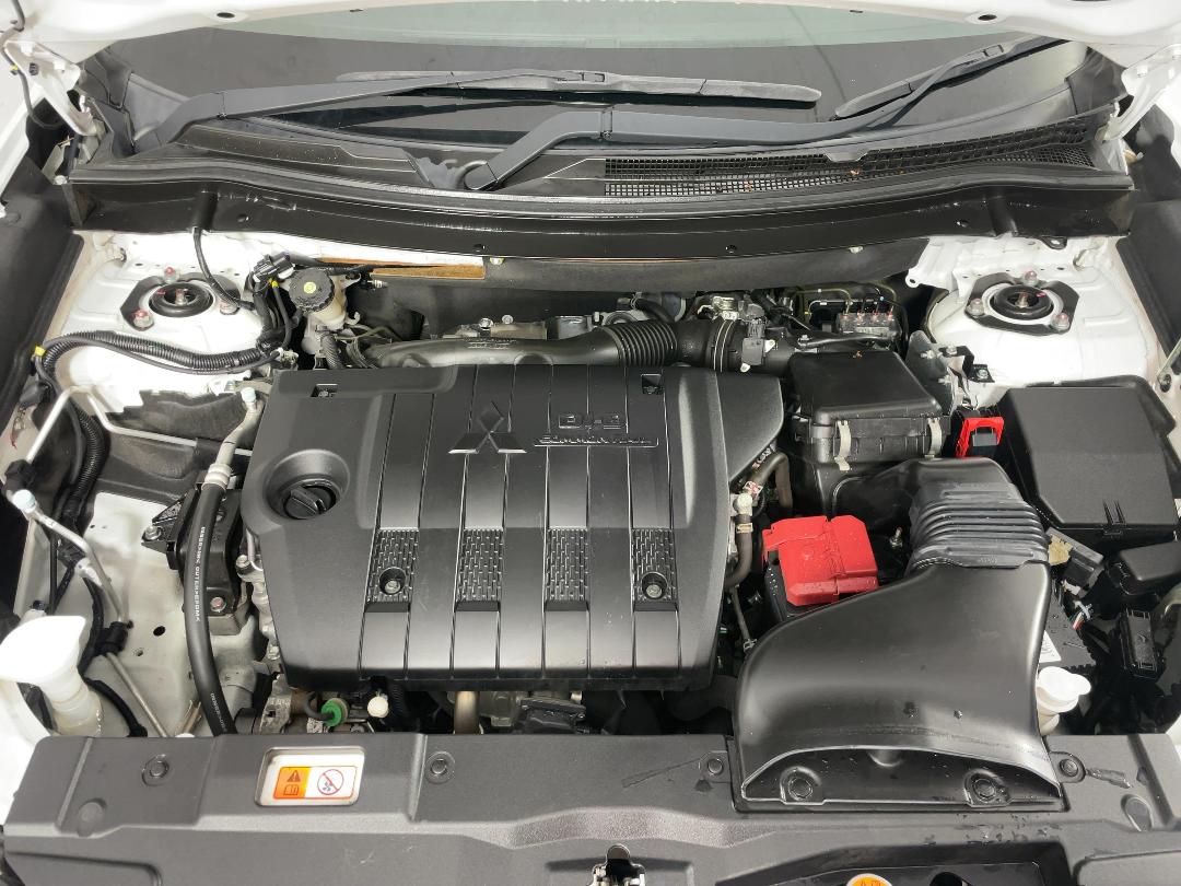 Photo '13' of Mitsubishi Outlander Photo '13' of Mitsubishi Outlander