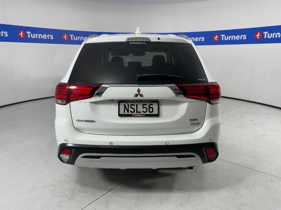 Photo '6' of Mitsubishi Outlander Photo '6' of Mitsubishi Outlander