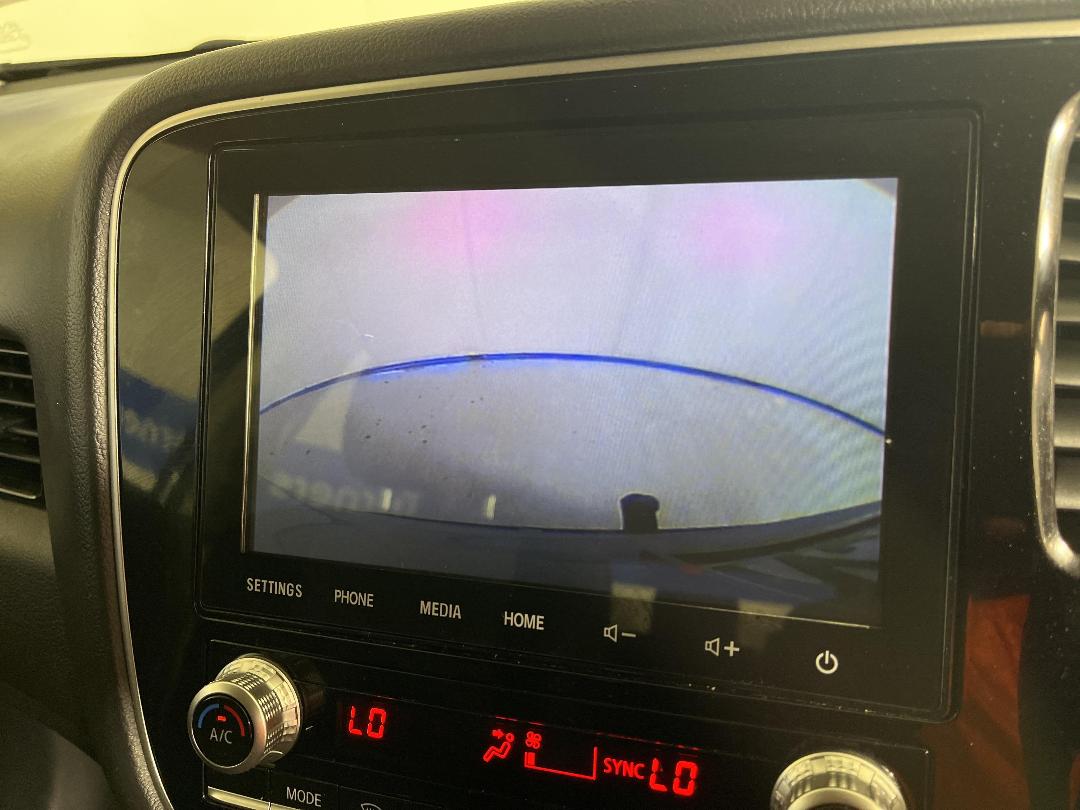 Photo '23' of Mitsubishi Outlander