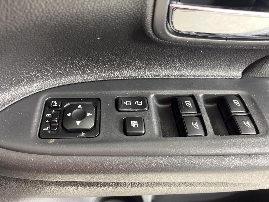 Photo '26' of Mitsubishi Outlander