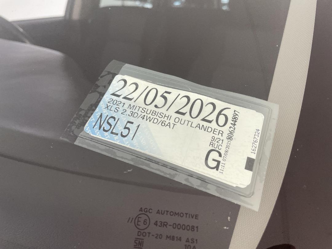 Photo '35' of Mitsubishi Outlander