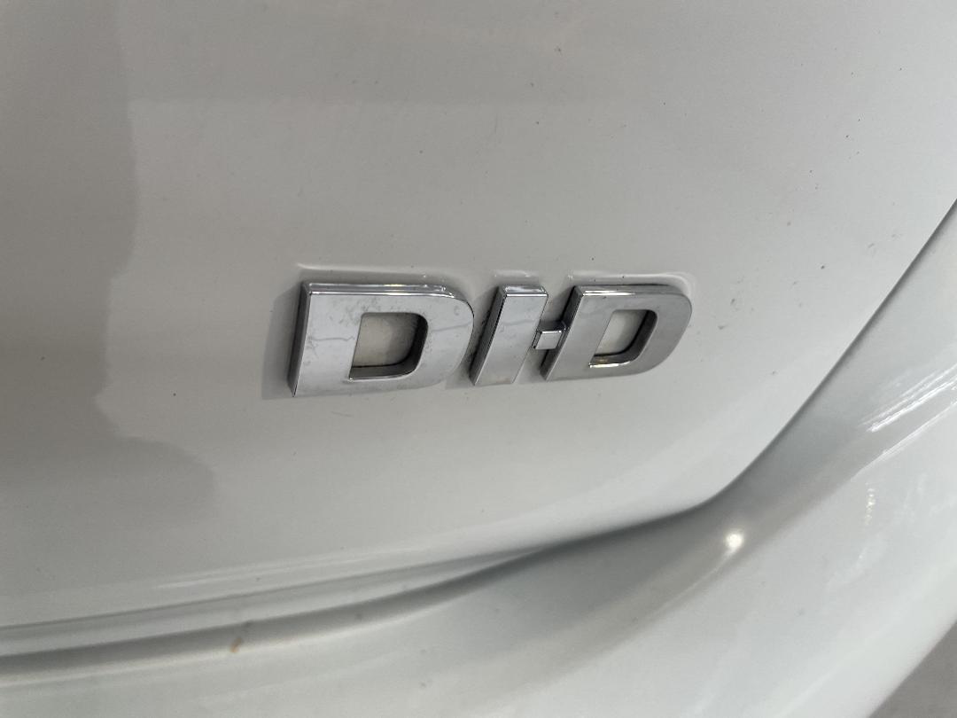 Photo '37' of Mitsubishi Outlander