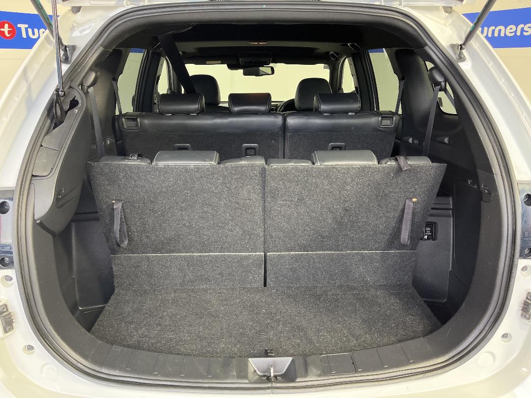 Photo '14' of Mitsubishi Outlander