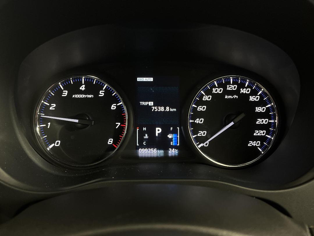 Photo '21' of Mitsubishi Outlander