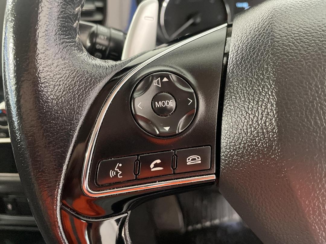 Photo '27' of Mitsubishi Outlander