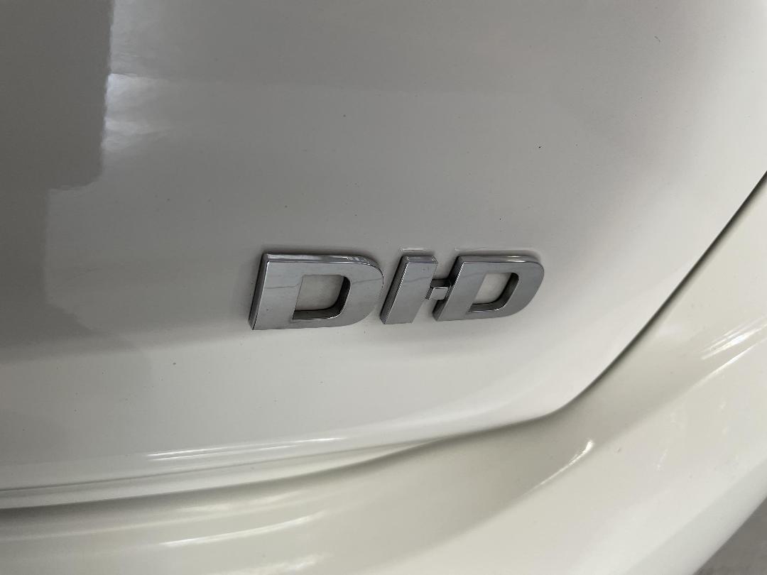 Photo '37' of Mitsubishi Outlander