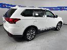 Thumbnail '7' of Mitsubishi Outlander