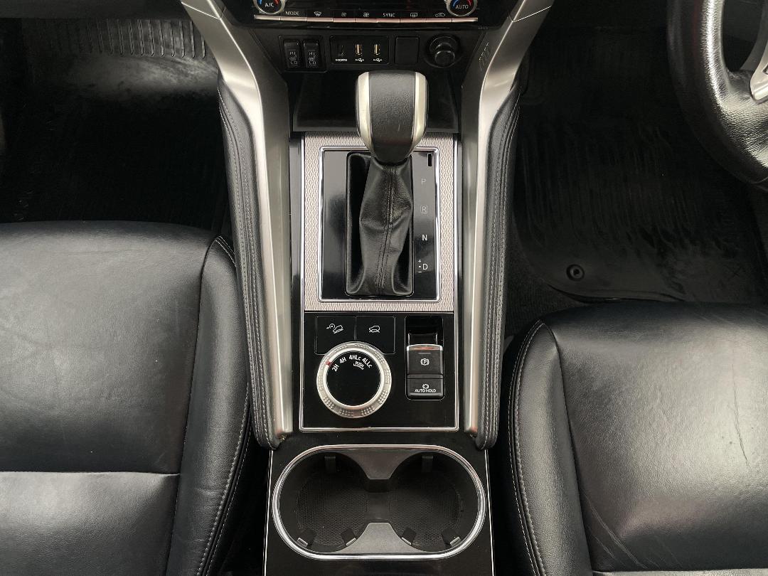 Photo '18' of Mitsubishi Pajero Sport