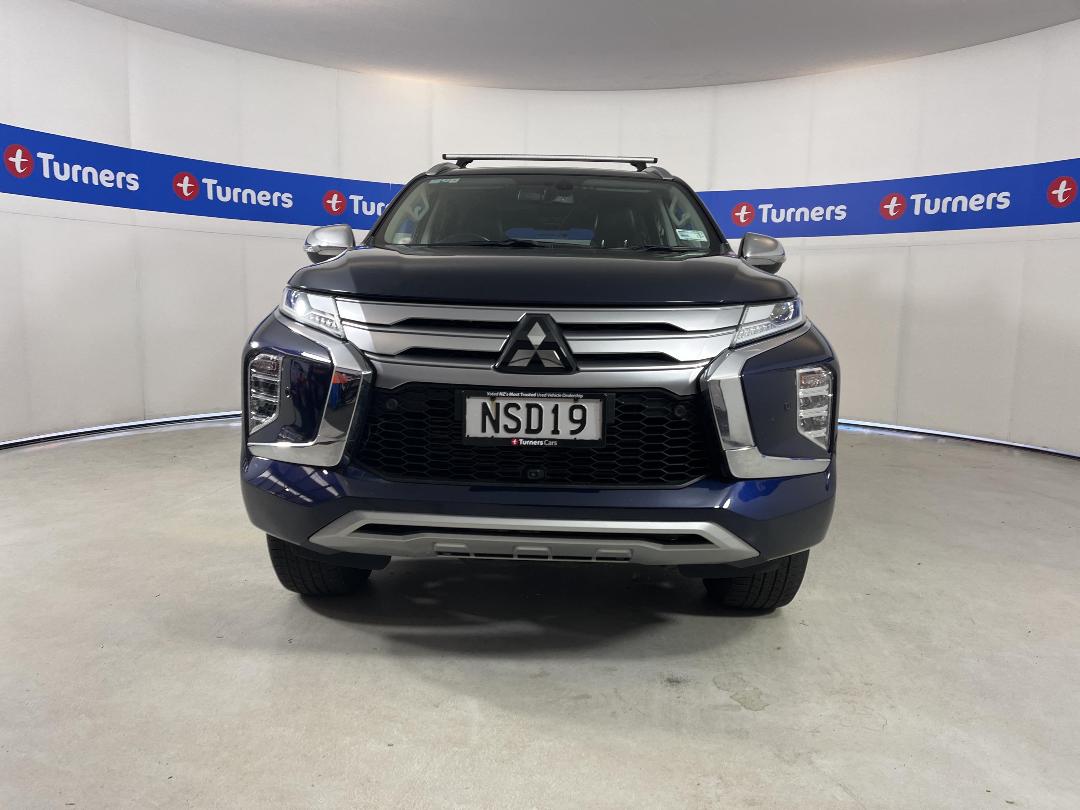 Photo '2' of Mitsubishi Pajero Sport