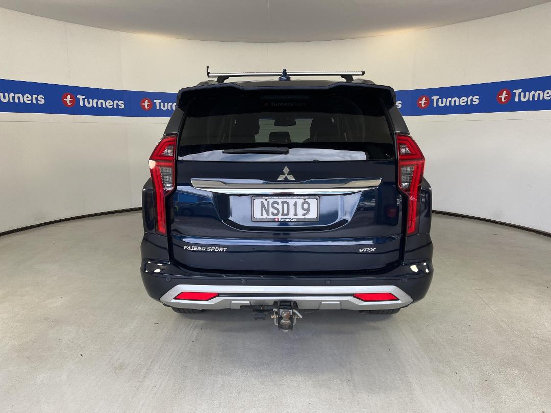 Photo '6' of Mitsubishi Pajero Sport