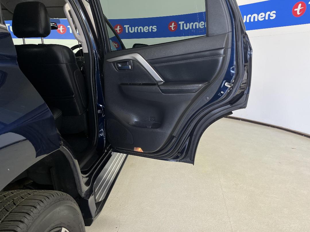 Photo '19' of Mitsubishi Pajero Sport