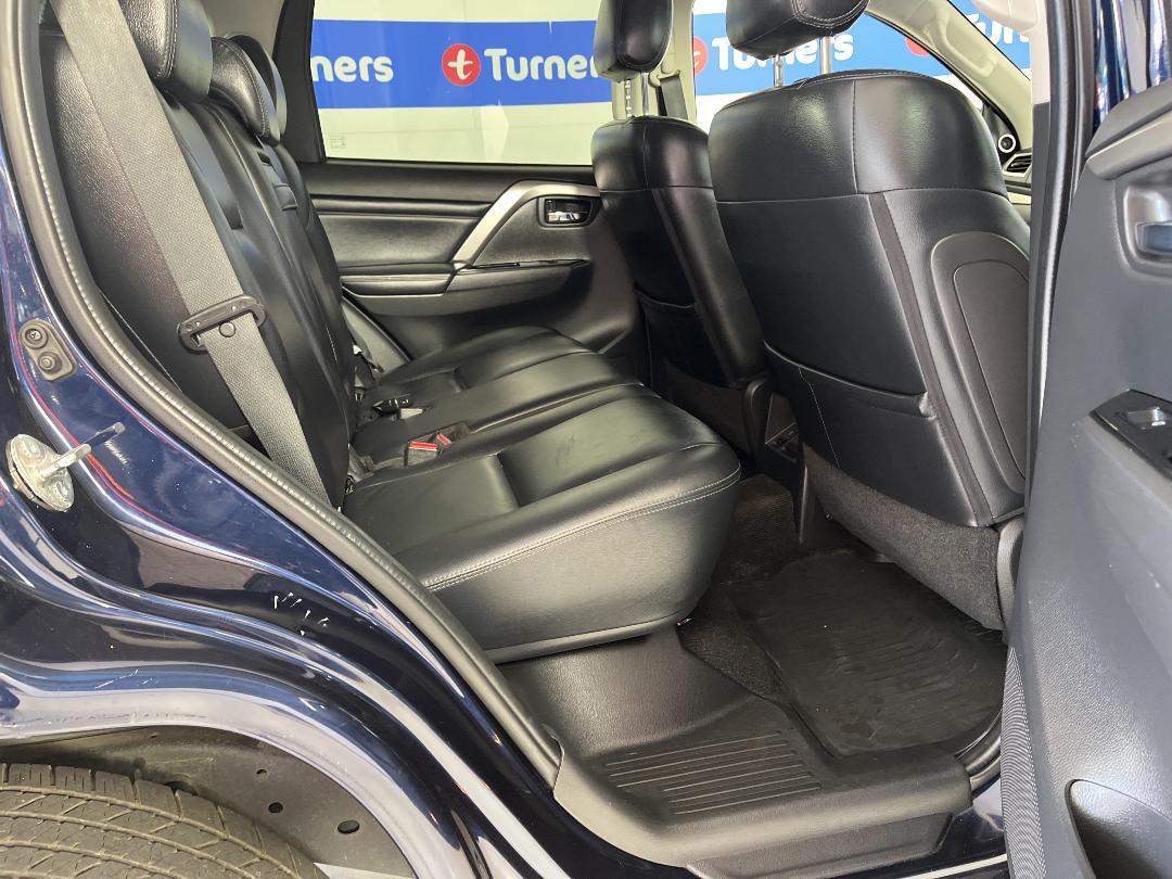 Photo '20' of Mitsubishi Pajero Sport