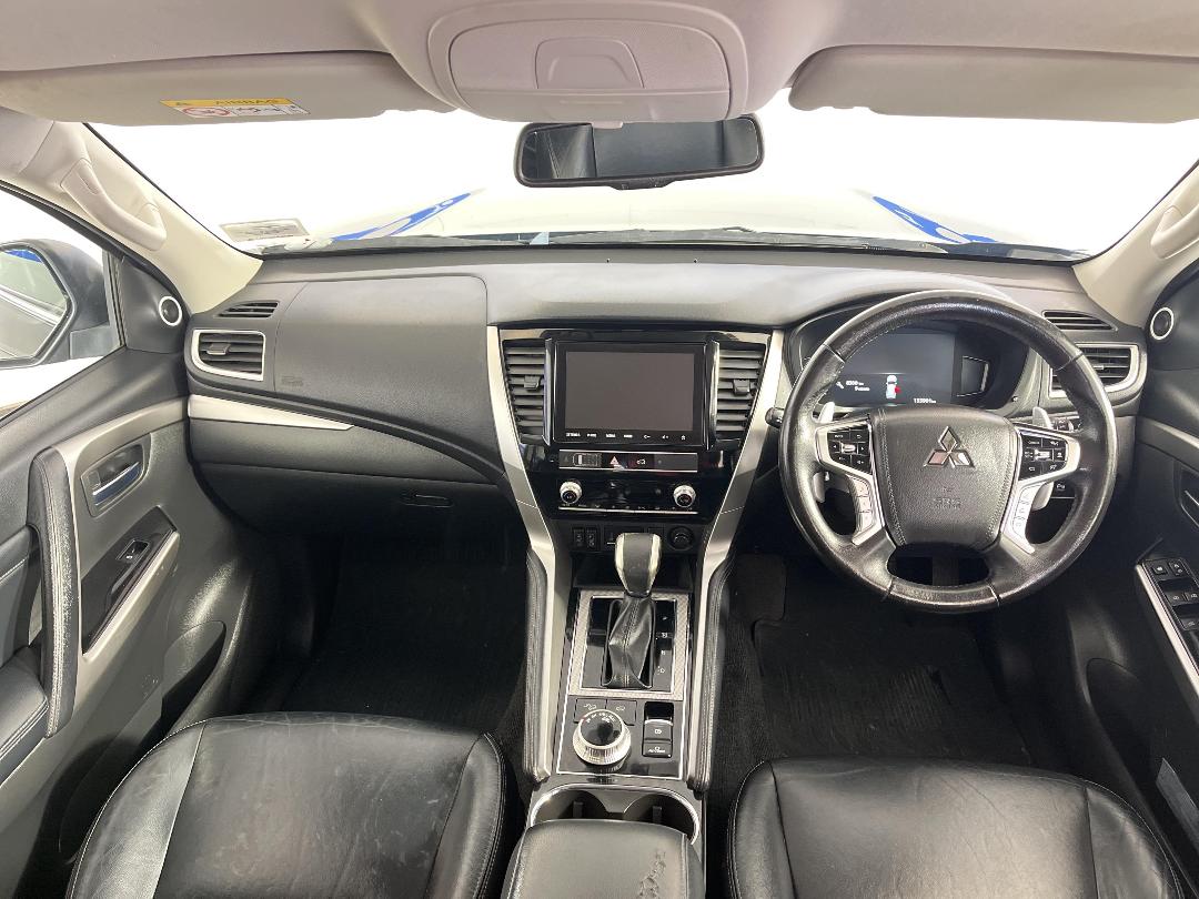 Photo '17' of Mitsubishi Pajero Sport