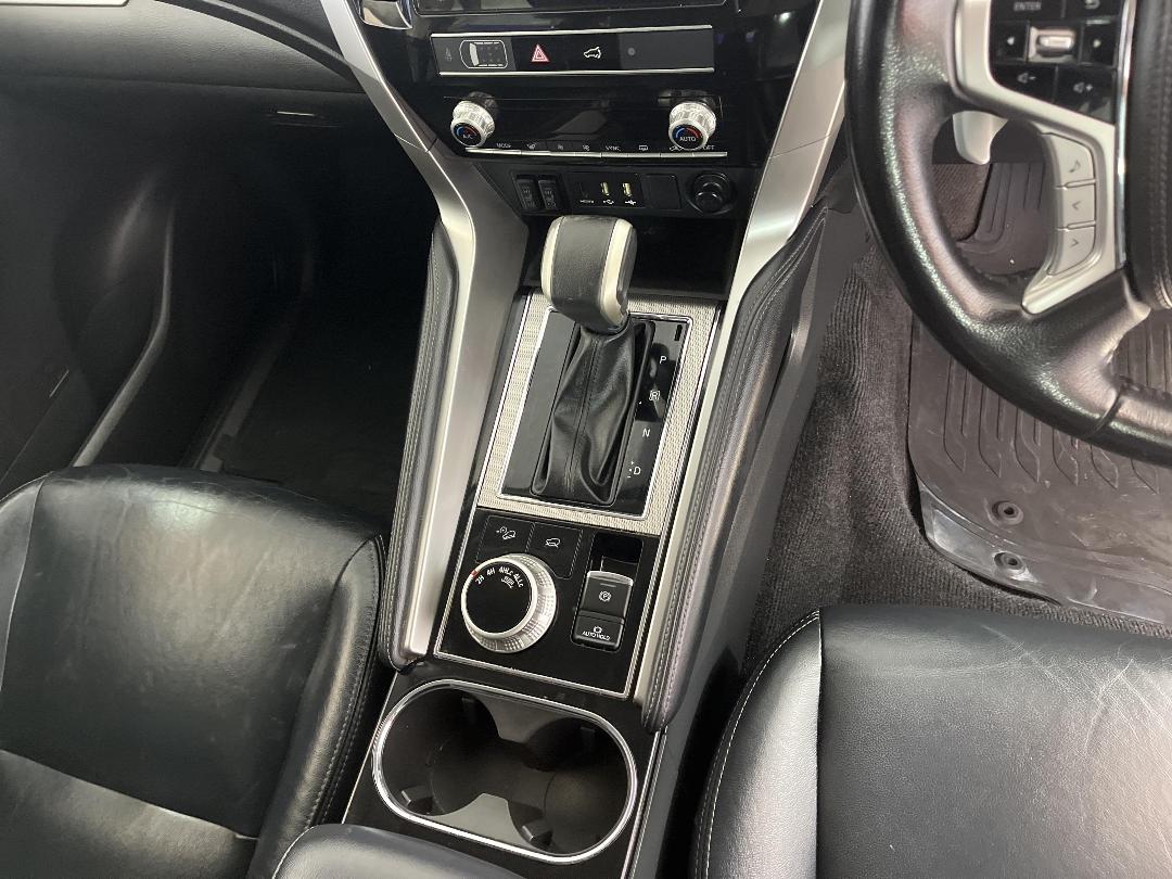 Photo '26' of Mitsubishi Pajero Sport