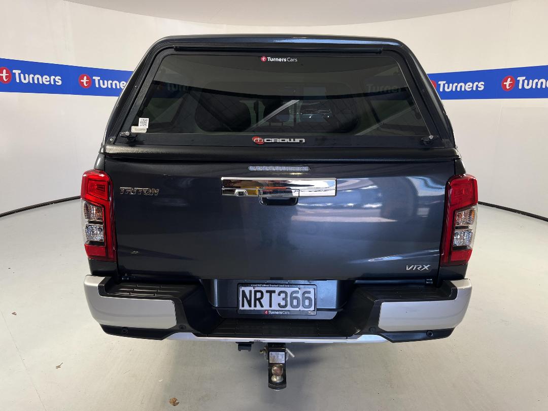 Photo '6' of Mitsubishi Triton