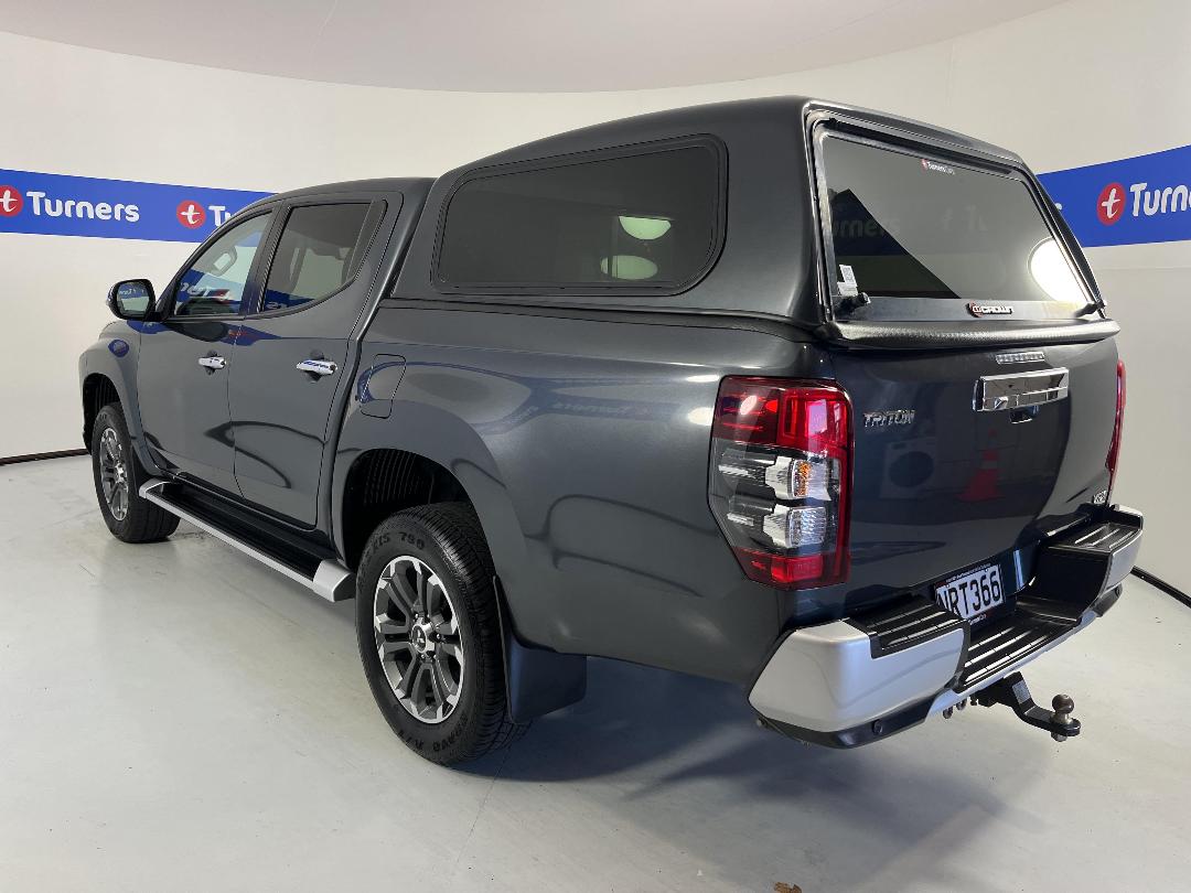 Photo '5' of Mitsubishi Triton