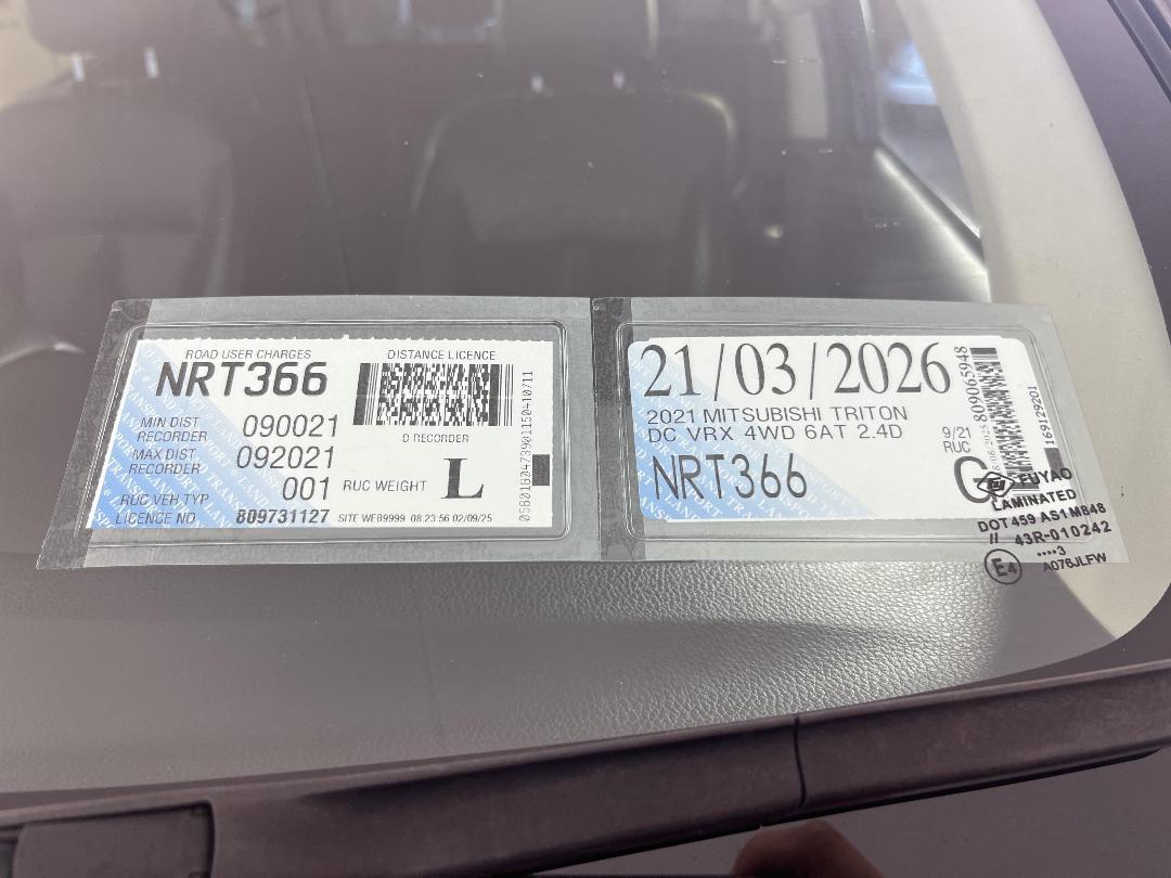 Photo '34' of Mitsubishi Triton