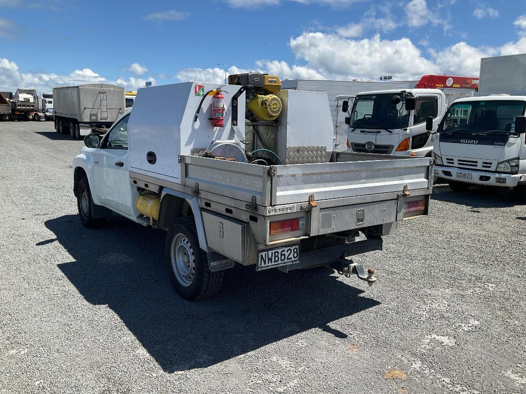 Photo '5' of Mitsubishi Triton Photo '5' of Mitsubishi Triton