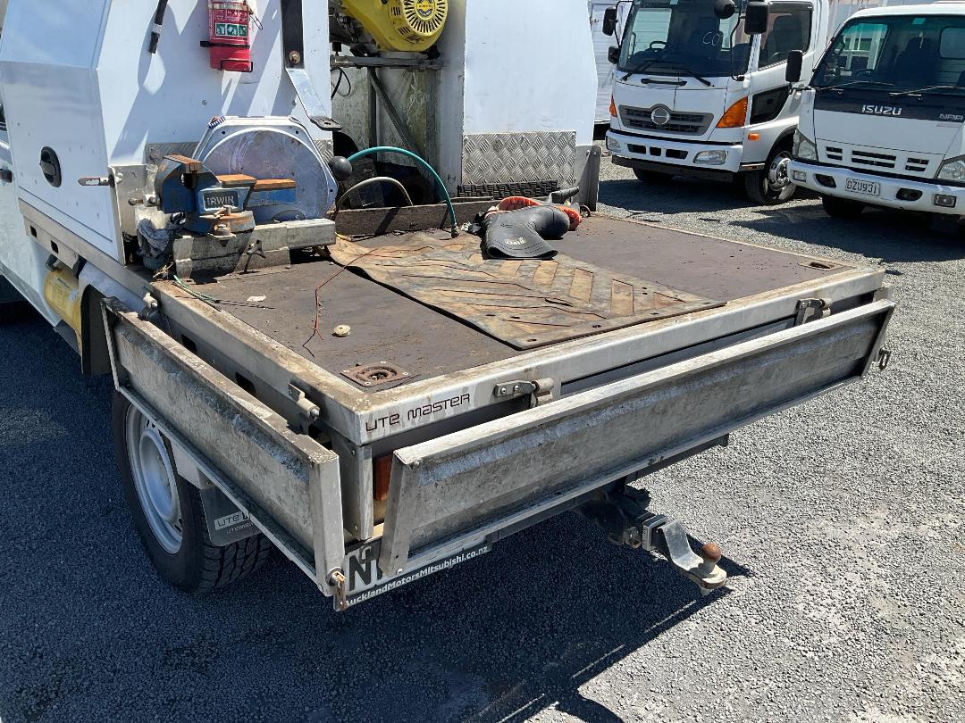 Photo '30' of Mitsubishi Triton Photo '30' of Mitsubishi Triton