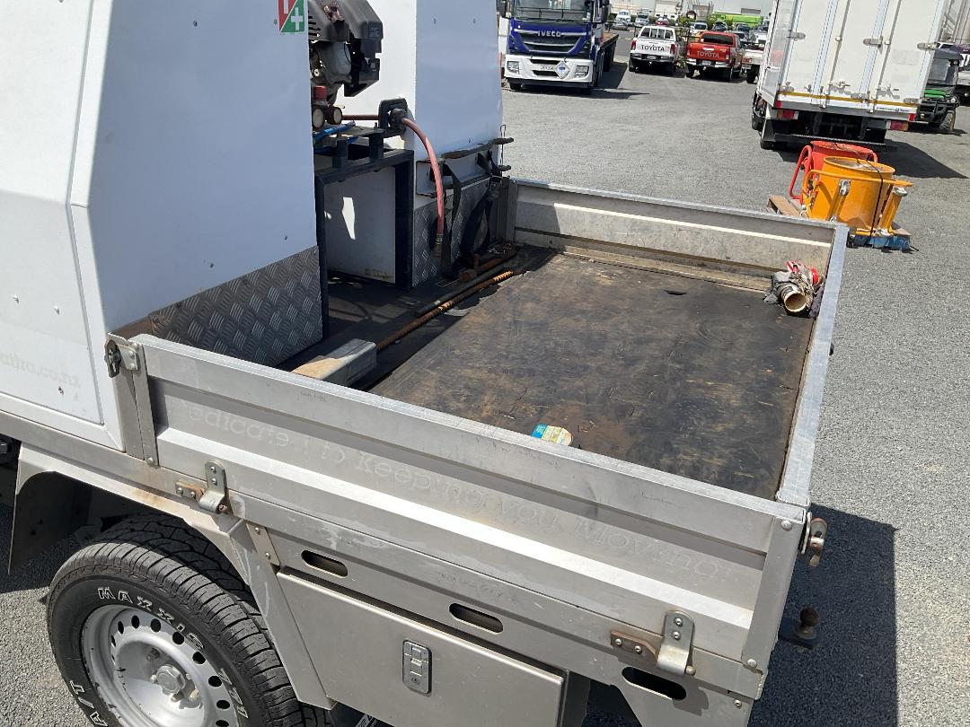 Photo '14' of Mitsubishi Triton