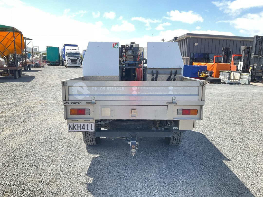 Photo '6' of Mitsubishi Triton