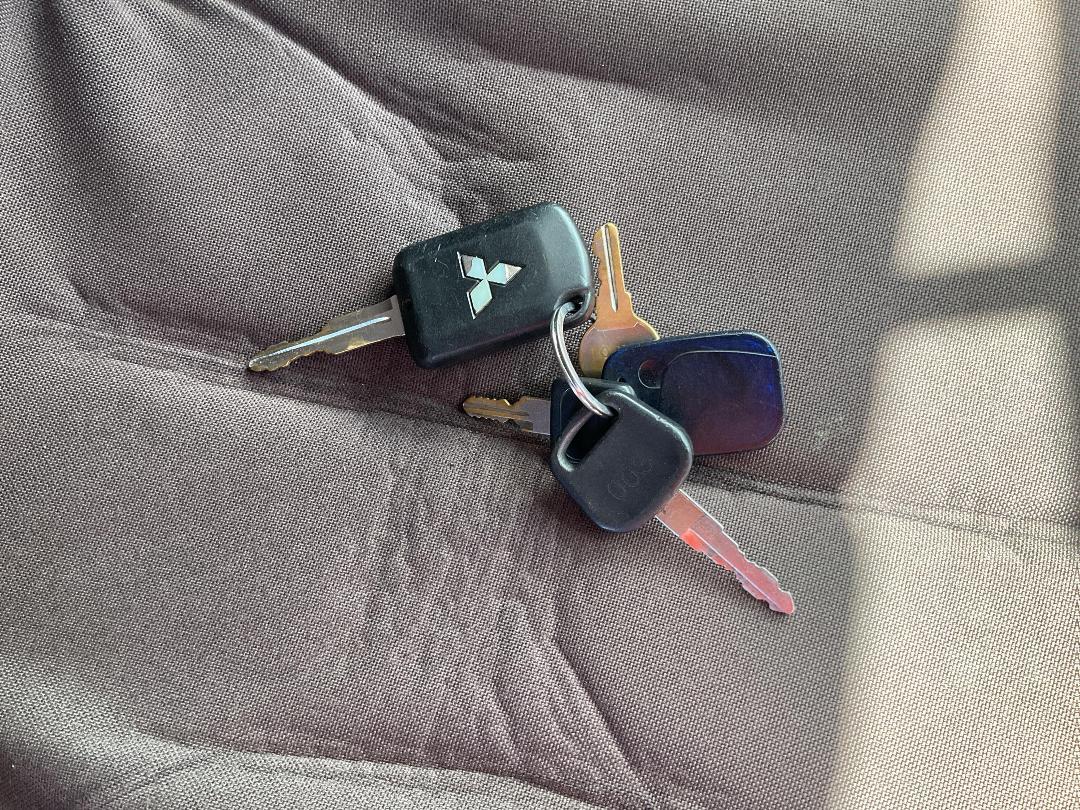 Photo '22' of Mitsubishi Triton