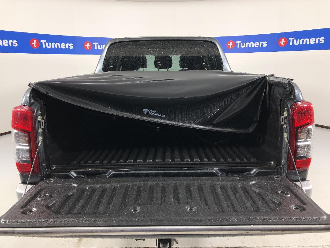 Photo '14' of Mitsubishi Triton