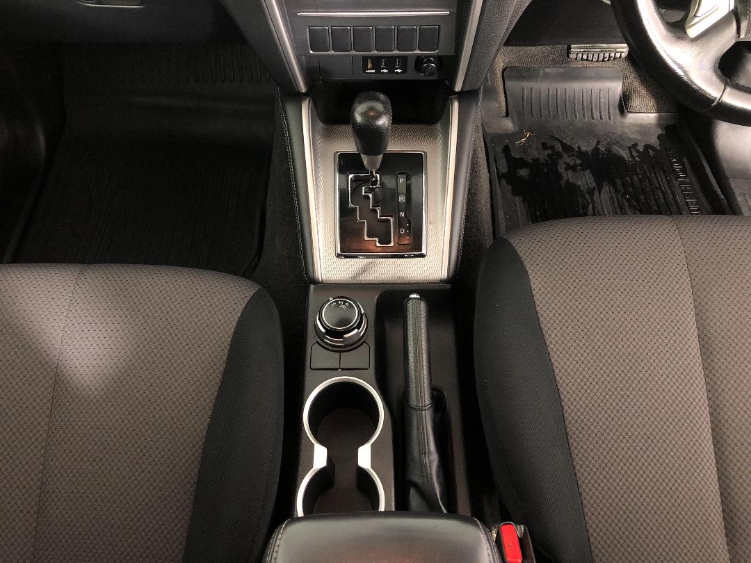 Photo '18' of Mitsubishi Triton