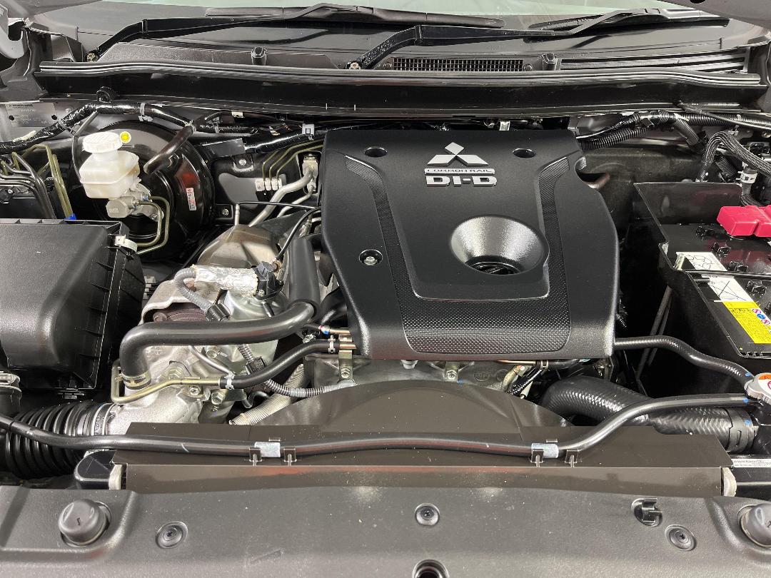 Photo '13' of Mitsubishi Triton Photo '13' of Mitsubishi Triton