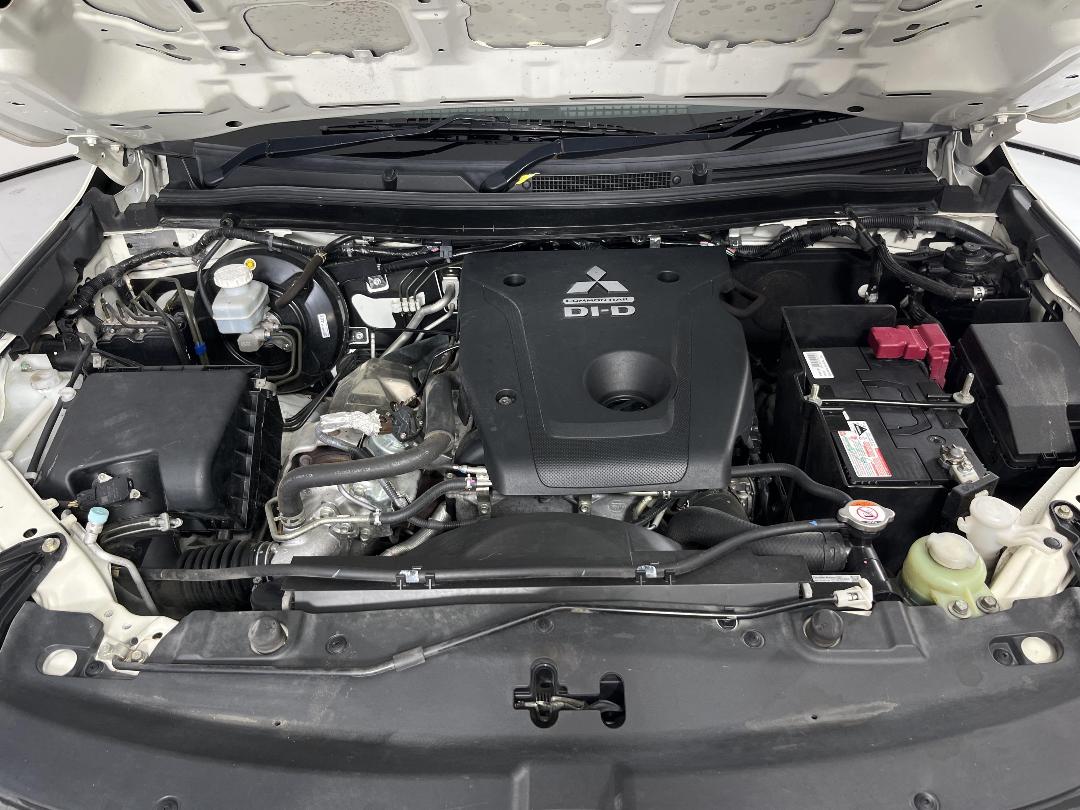 Photo '13' of Mitsubishi Triton Photo '13' of Mitsubishi Triton